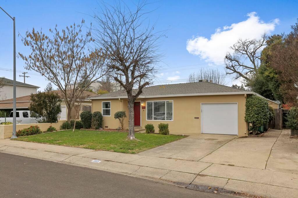 Robert St Cottage, Near Lodi Lake מראה חיצוני תמונה